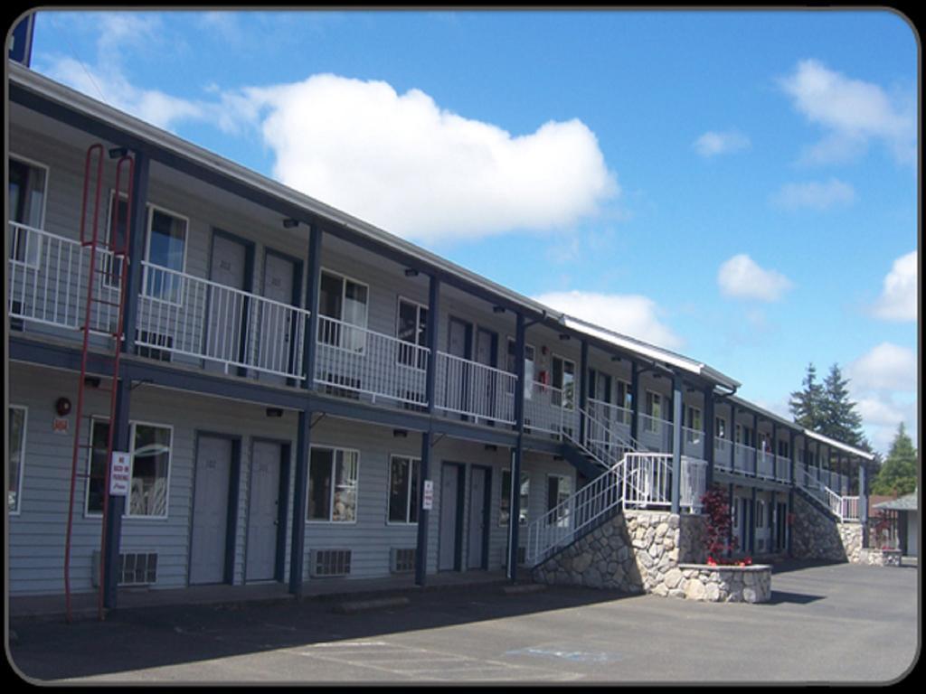 Pacific Inn Motel Forks Exterior photo